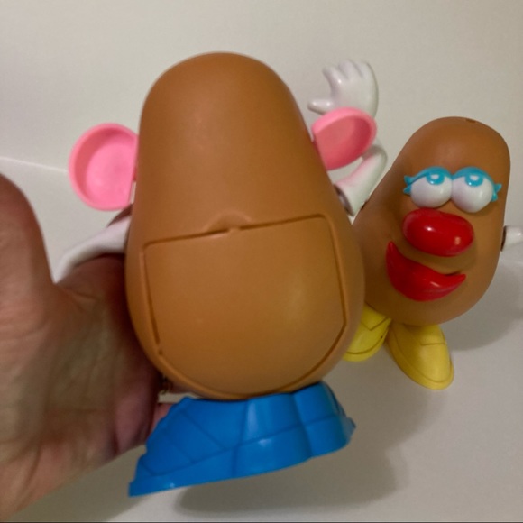 Mr. & Mrs. Potato Head - Picture 2 of 6